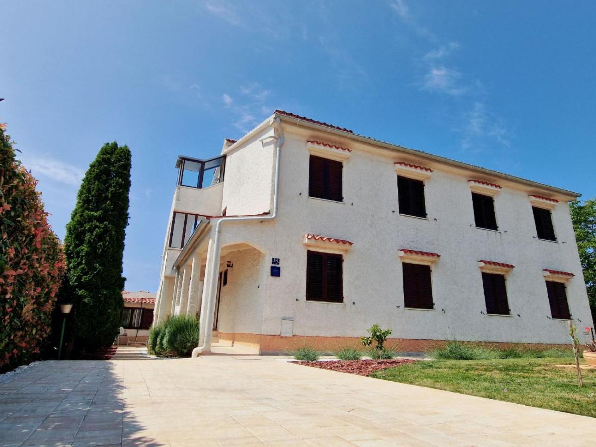 Apartments Regi Medulin Exterior photo